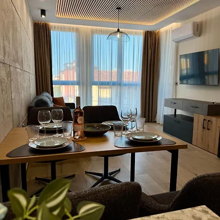 Apartman 18 *