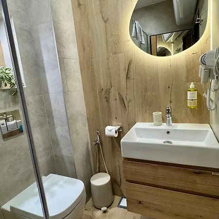 Apartman 18 *