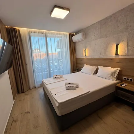 Apartman 18 *